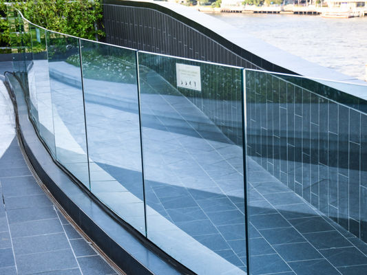 Architektoniczne laminowane panele szklane